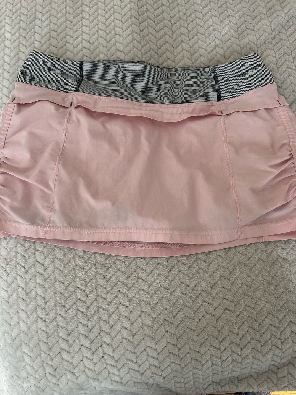 Lululemon Women's Pink Active Skort with Gray striped Waistband size 6